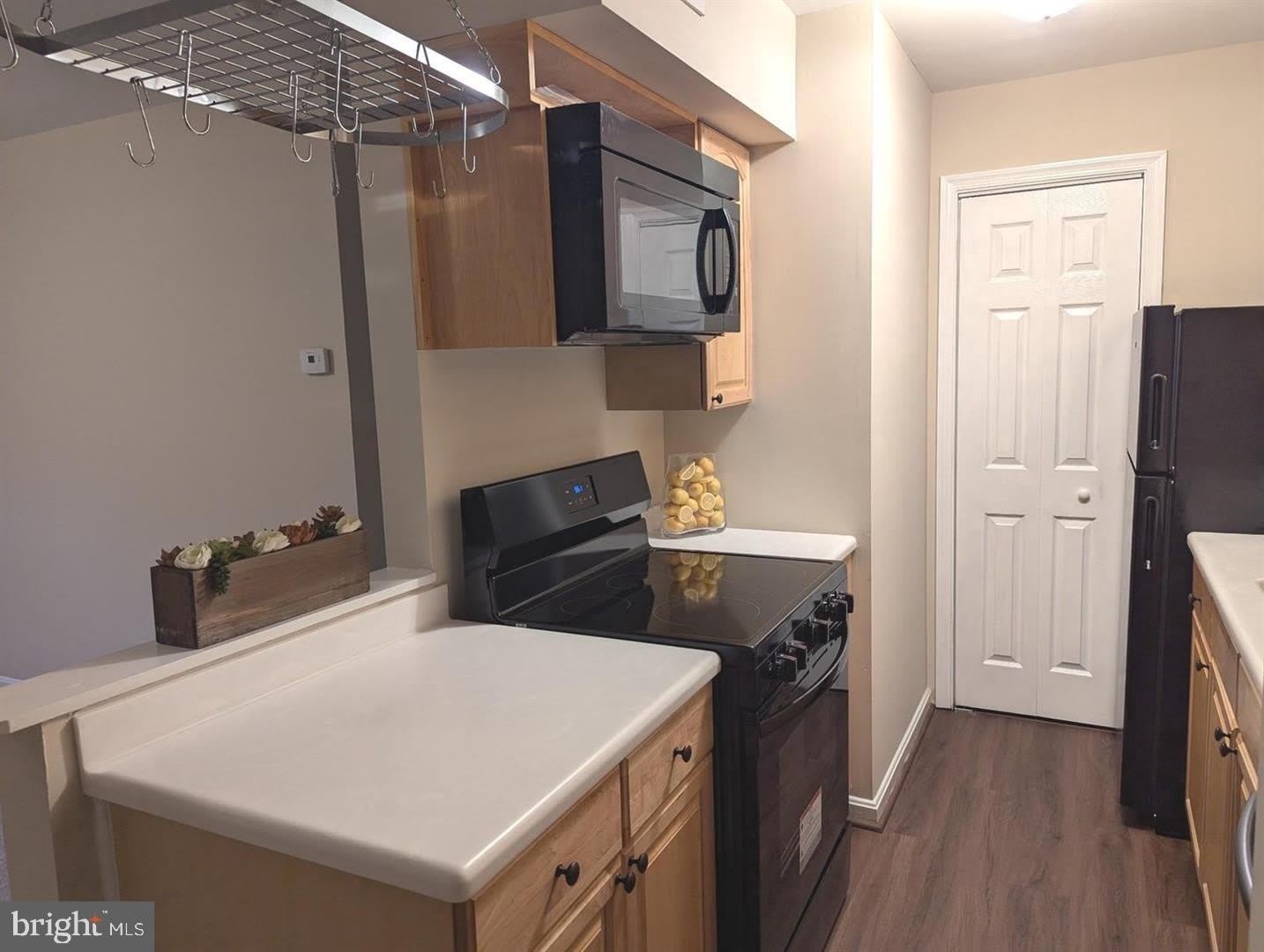 5900-L SURREY HILL Place – photo 5