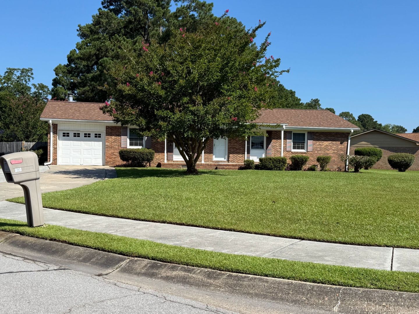 3 Bedroom 2 Bathroom – photo 1