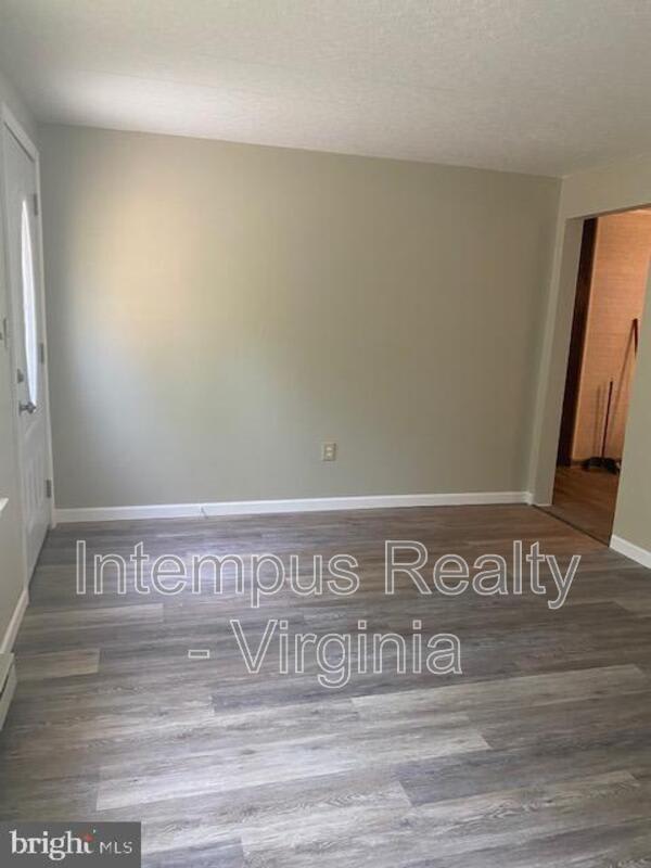 5317 Apple Blossom Ln – photo 5