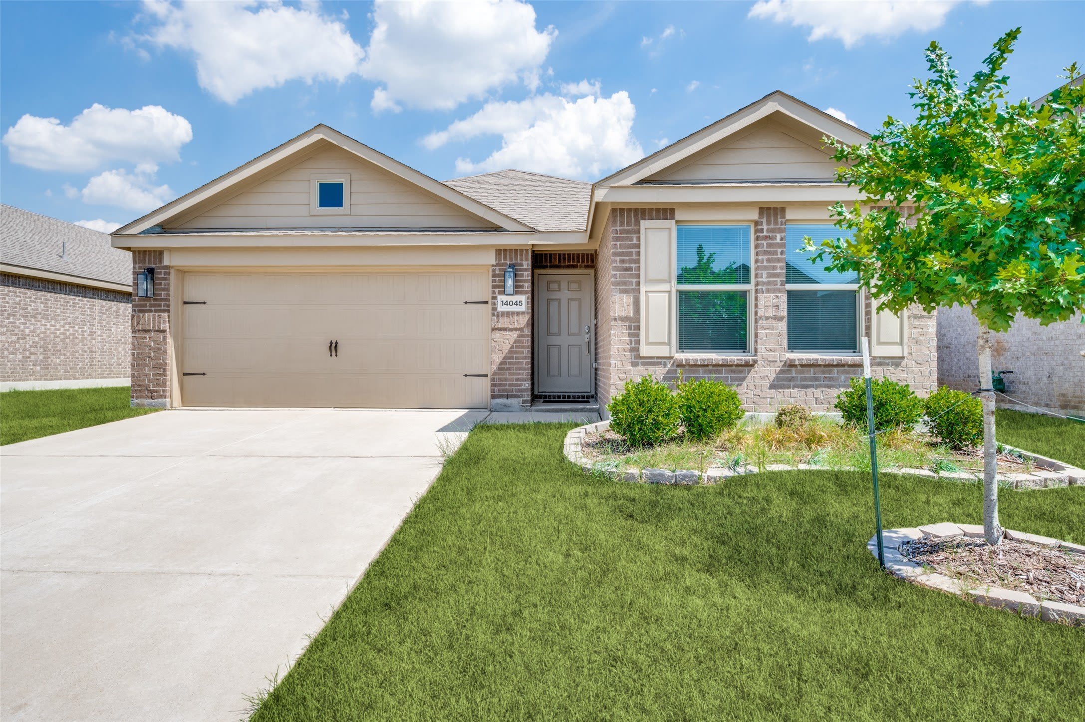 14045 Ilderton Street – photo 1