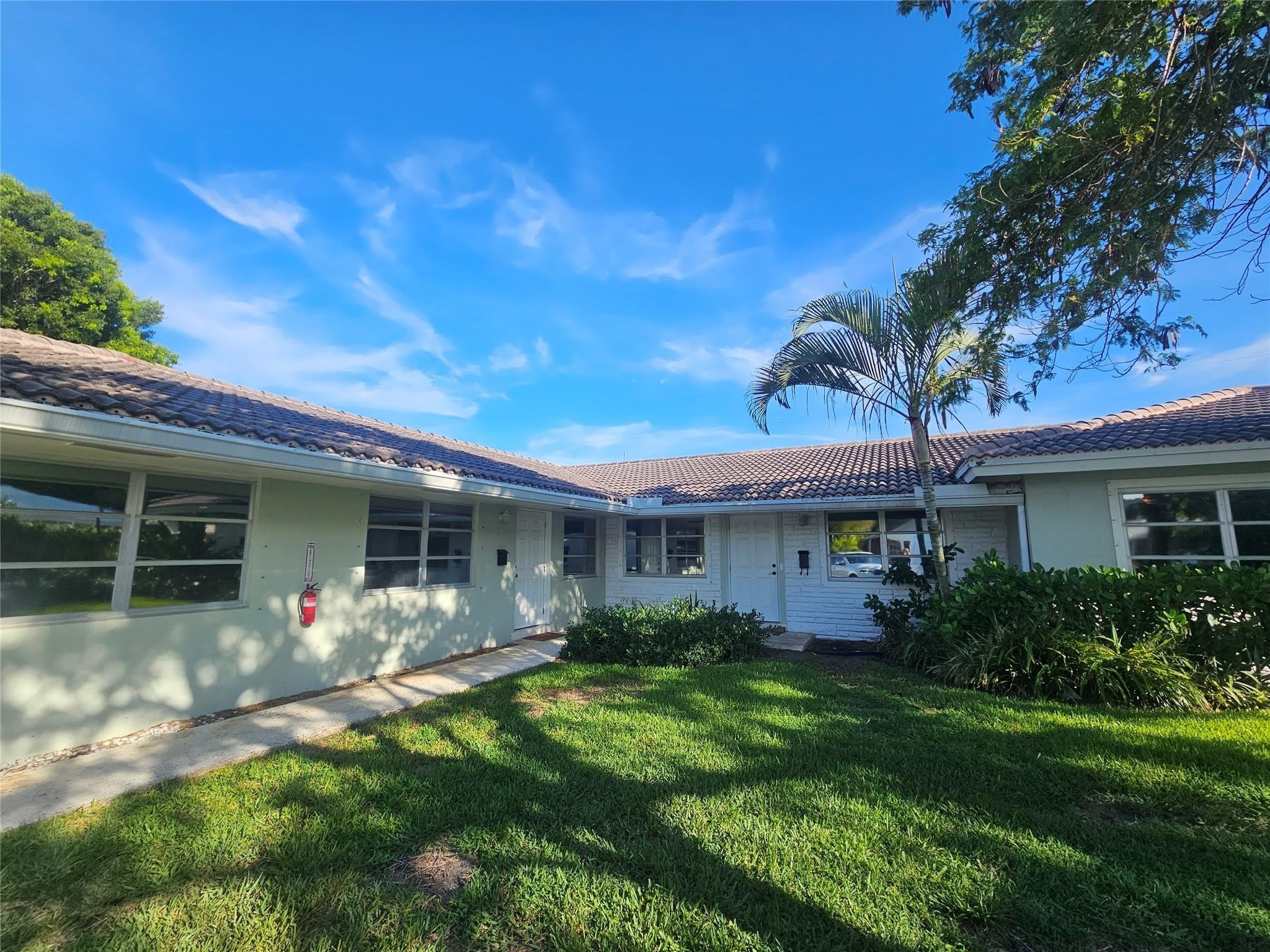 2110 NE 41st Street – photo 2