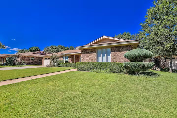 5708 77Th Street – photo 4