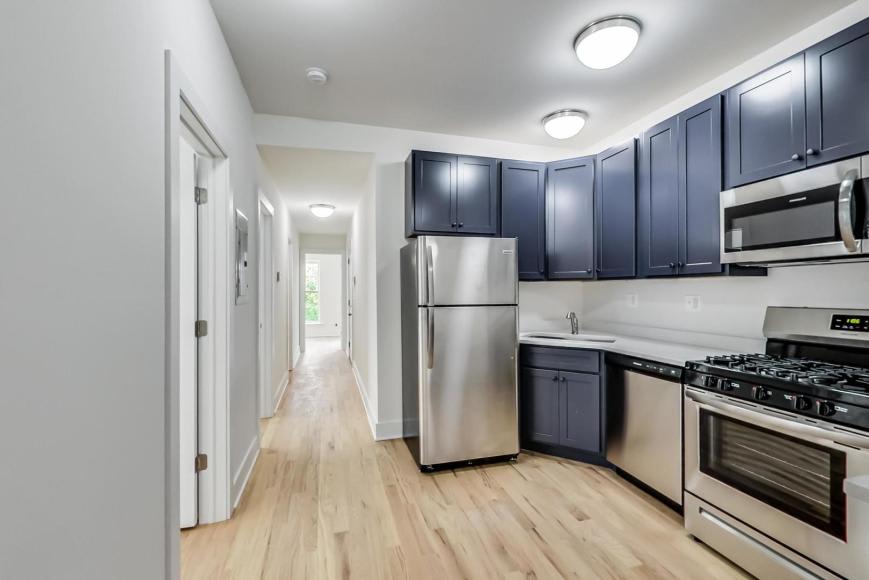815 South Carpenter St. – photo 4