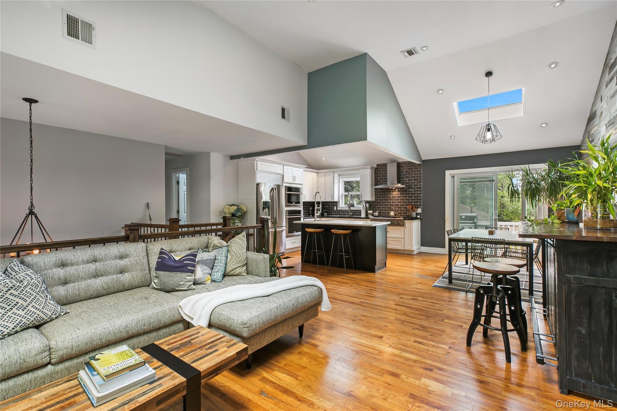 1049 Owasco Road – photo 2