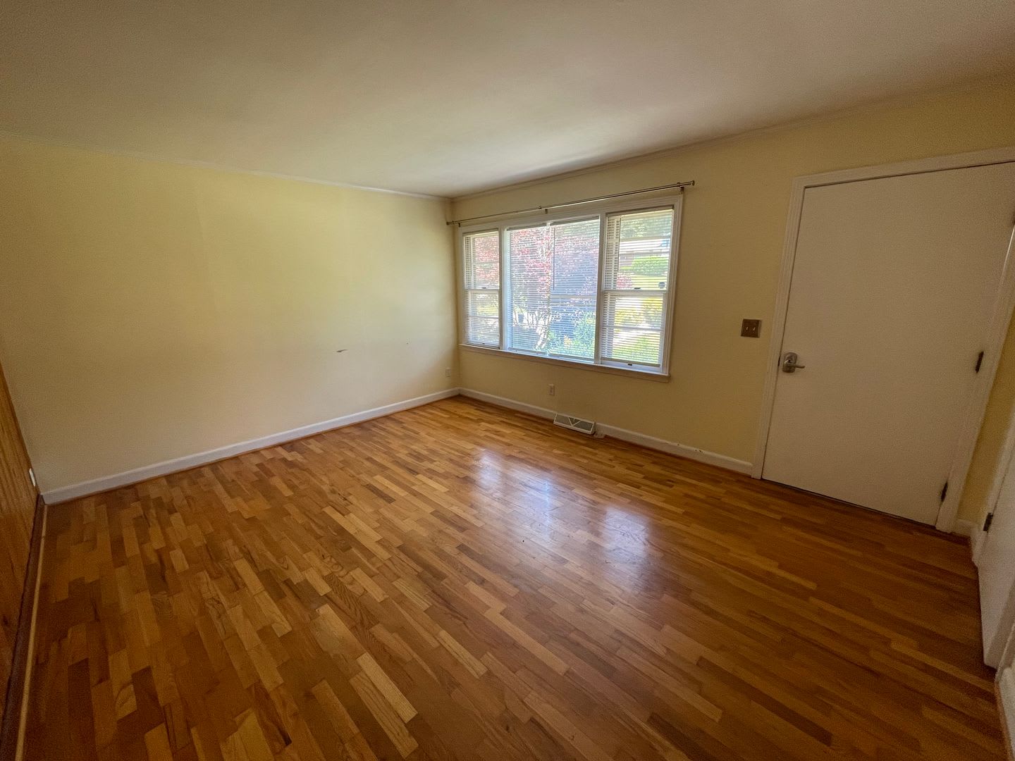 Large 5/3 Brick House in West Rome- $1,795 – photo 4