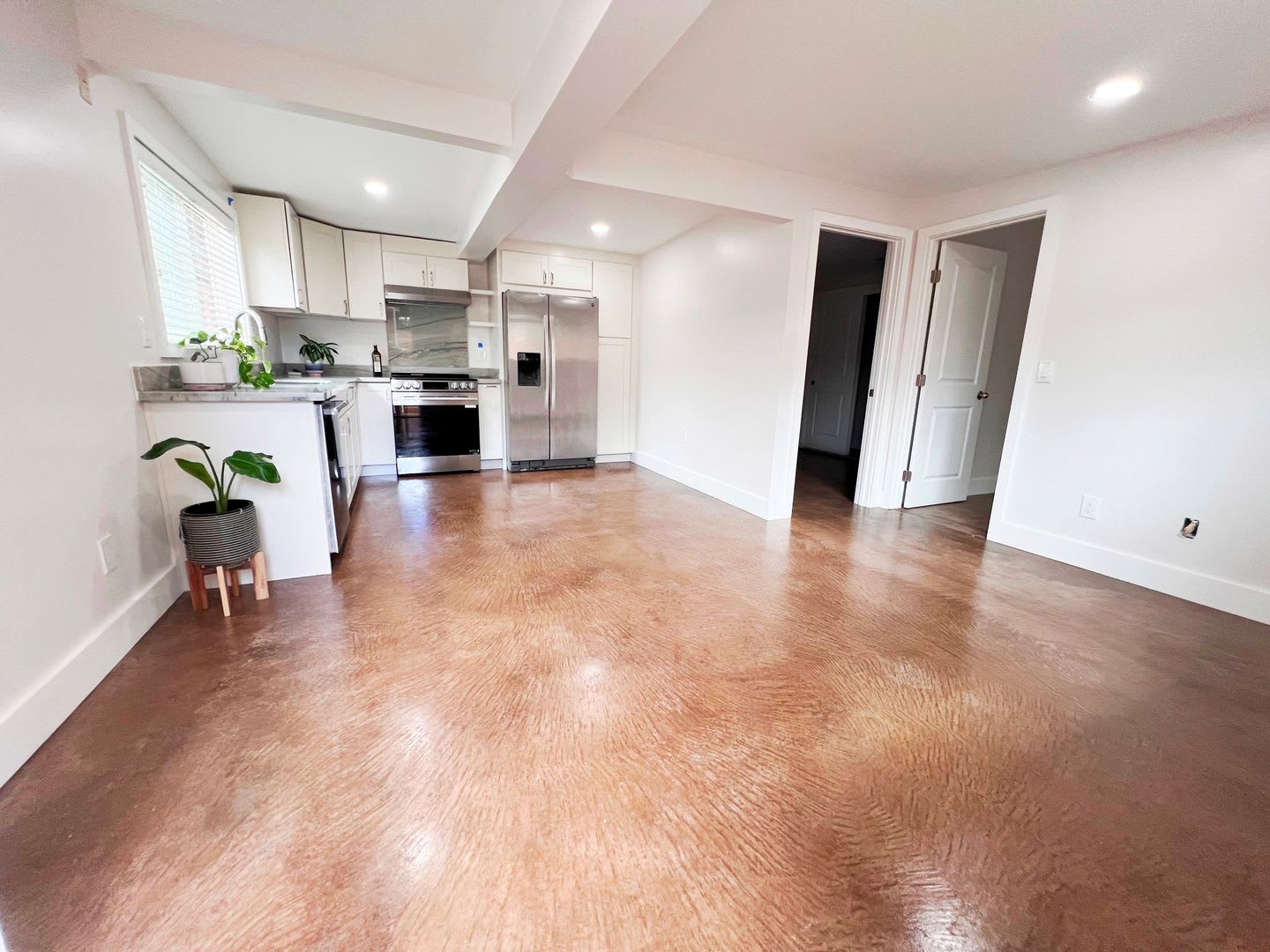Renovated 2 bed, 1 bath Duplex Home in Waialua – photo 3