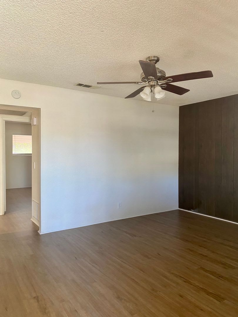2 Bedroom 1 Bathroom Duplex Newly Remodeled in 55+ COMMUNITY – photo 2