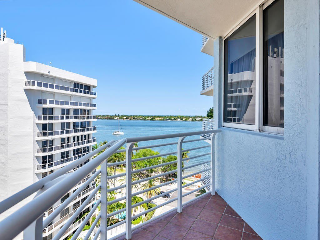 1551 N Flagler Drive – photo 2
