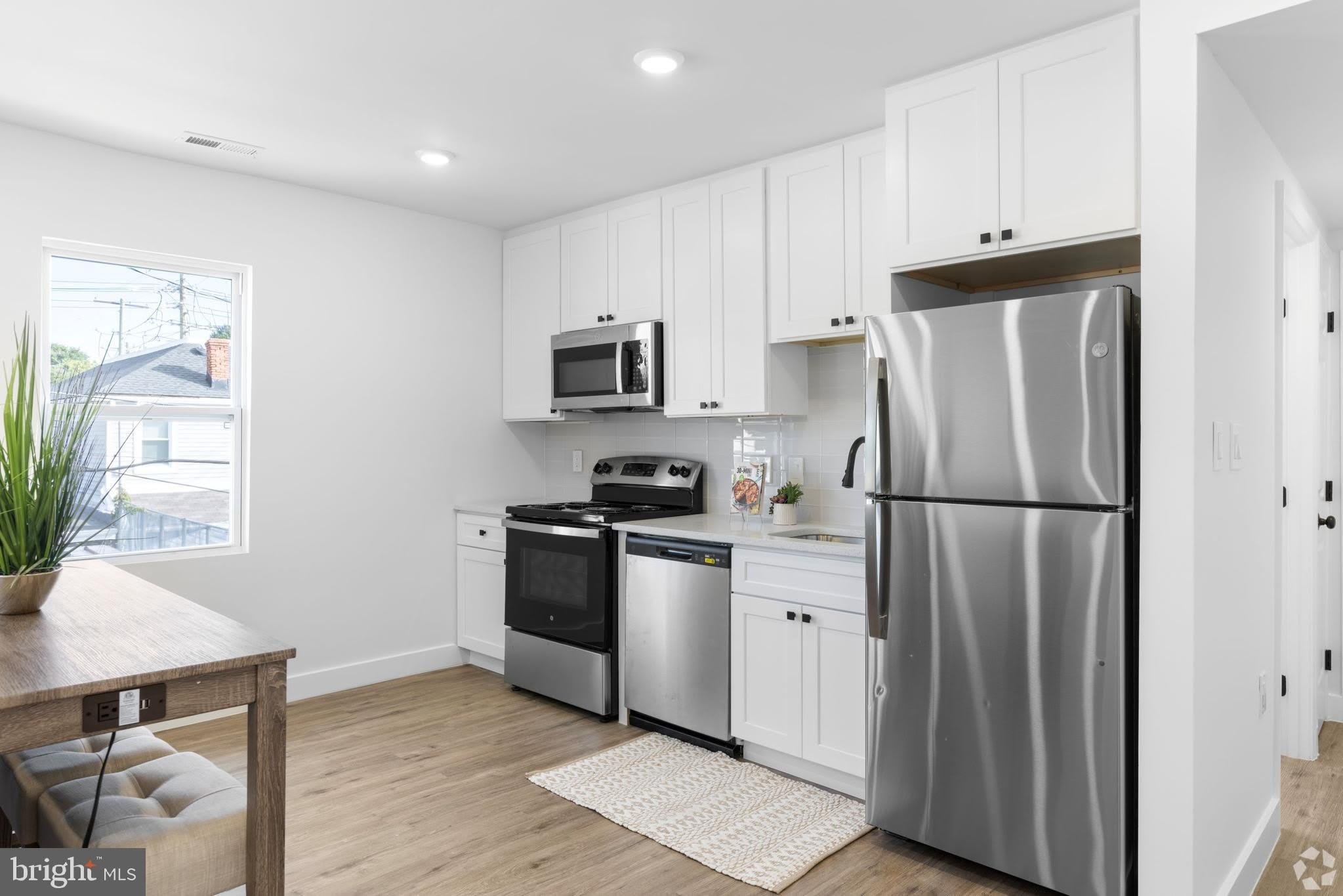324 61ST Street NE – photo 1