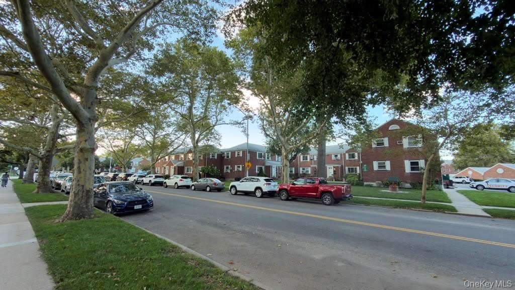 74-15 255th – photo 2