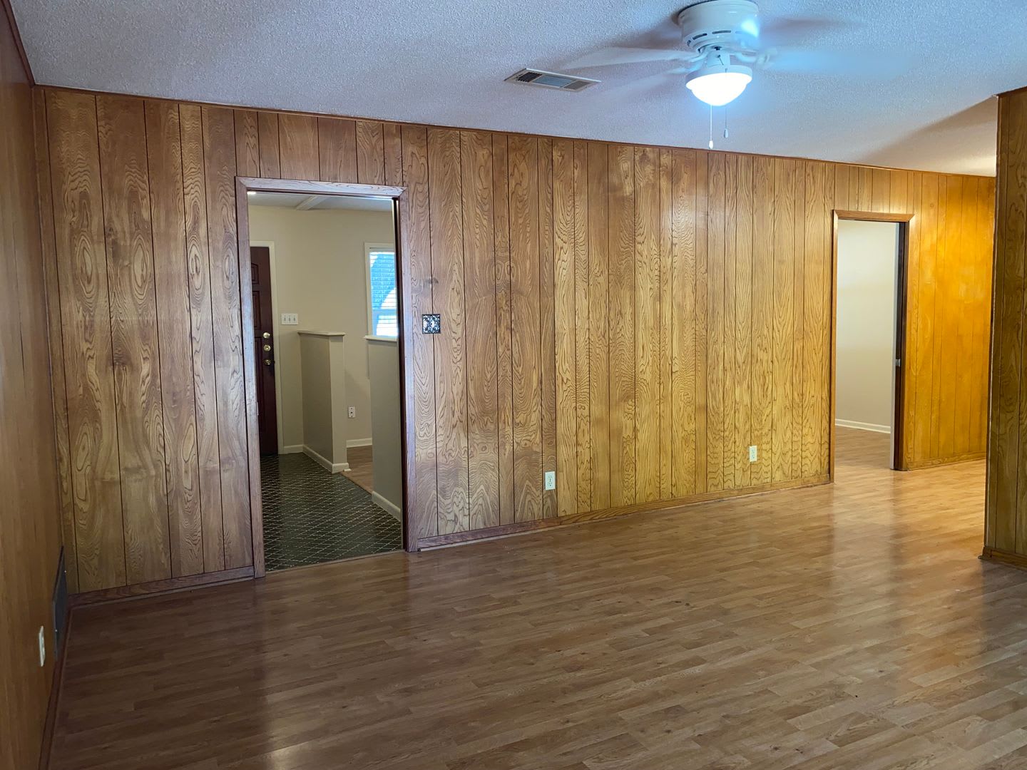 CHARMING 3 BEDROOM NEAR SCOTT AND WHITE – photo 3