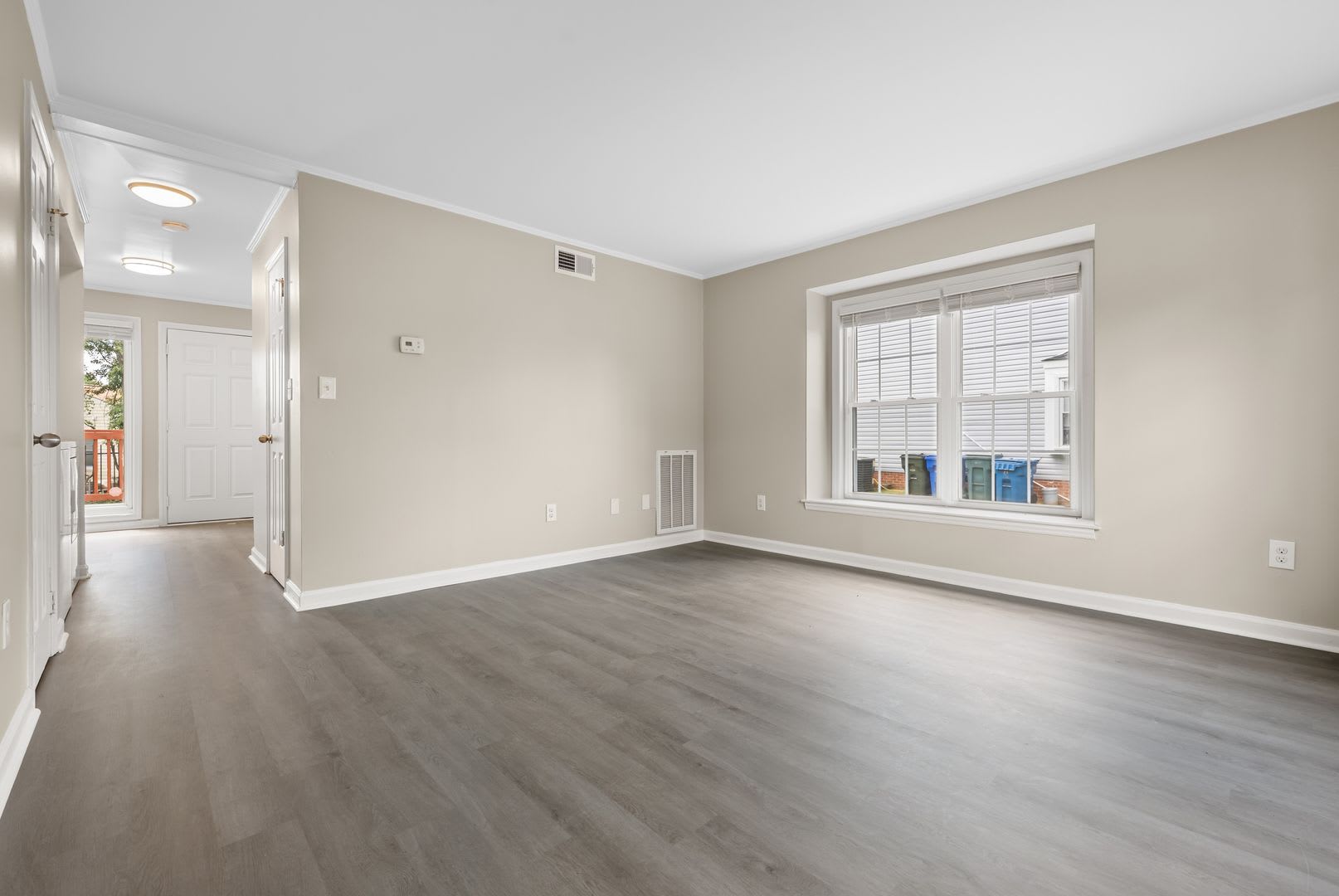 Discover this freshly renovated end-unit townhome in Durham, NC featuring 2 bedrooms and 1.5 baths. – photo 3