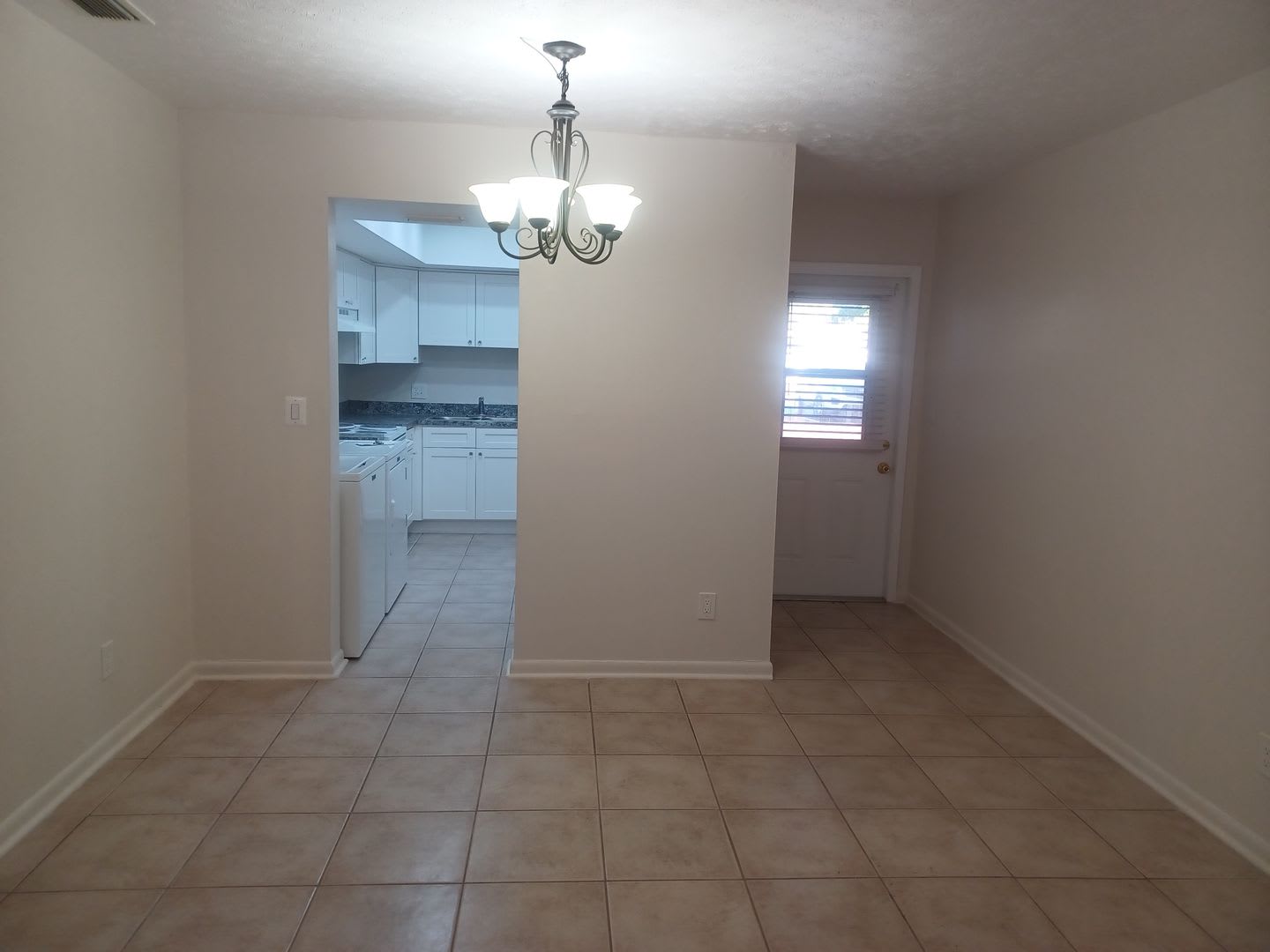 4911 York St – photo 5