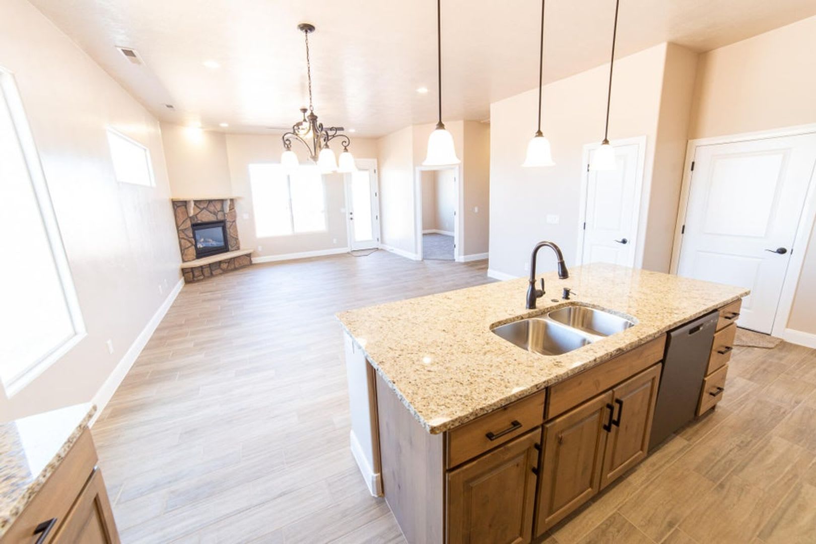 Dog Friendly 3 Bedroom Townhome in Hurricane – photo 5