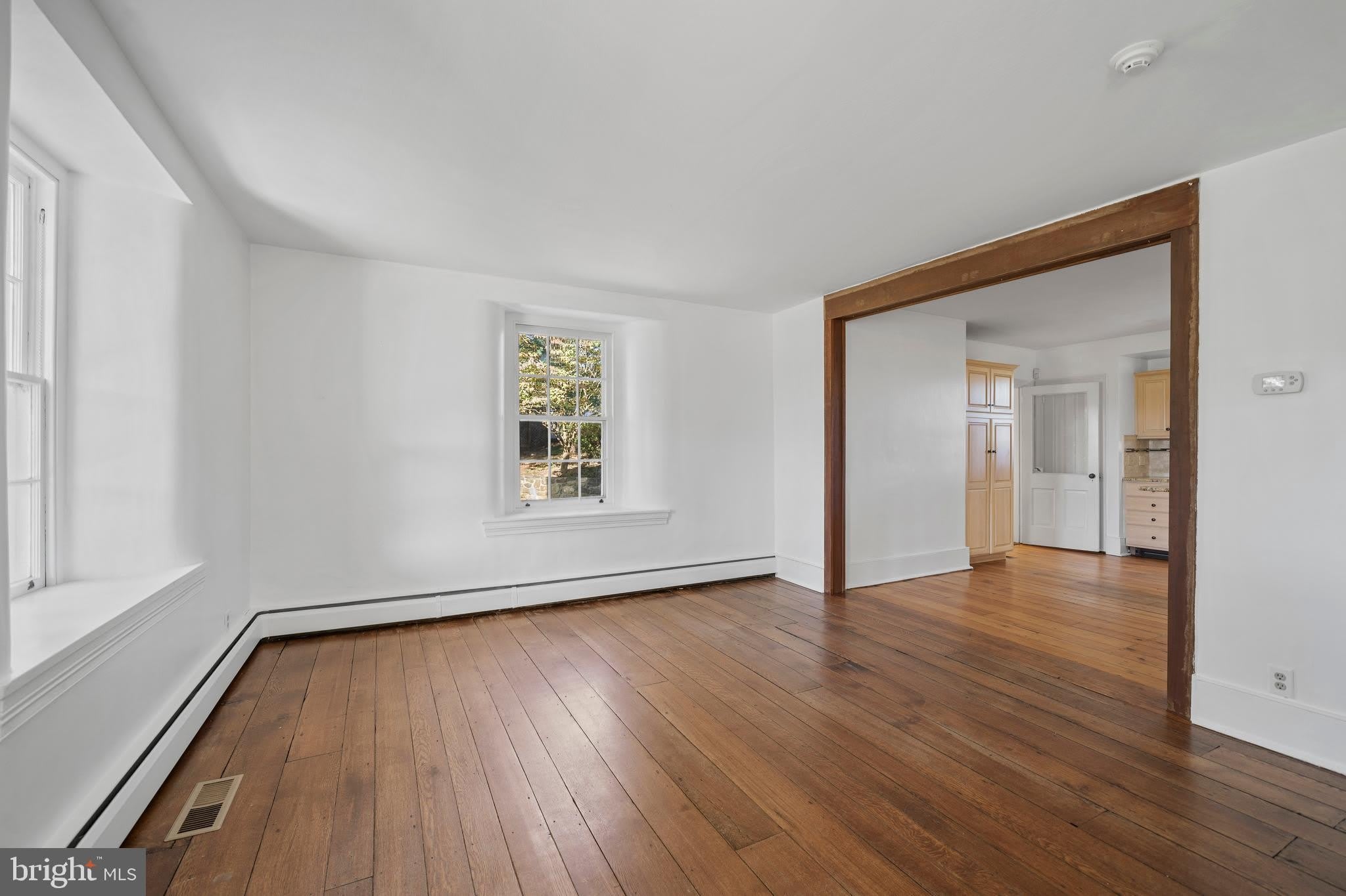 1025 N CHATHAM Road – photo 3