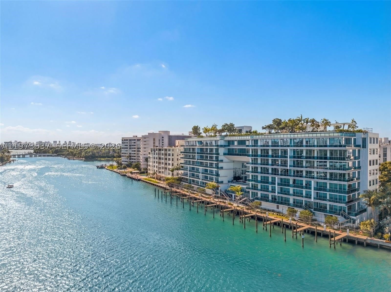 9221 E Bay Harbor Dr – photo 1