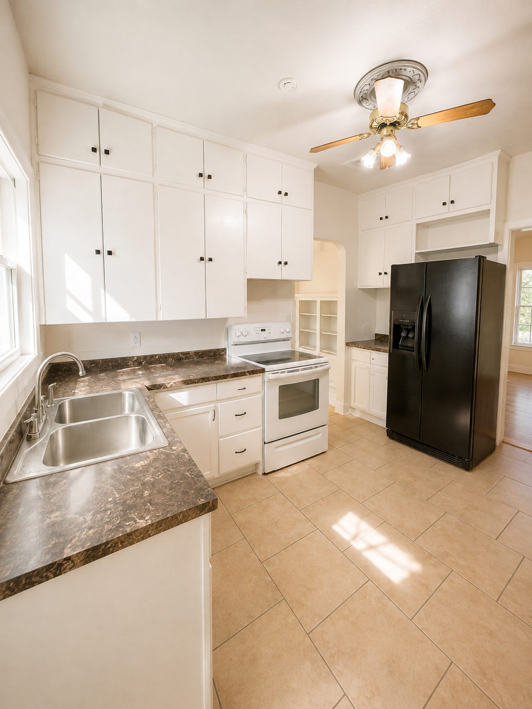 2230 Jackson Ave – photo 5