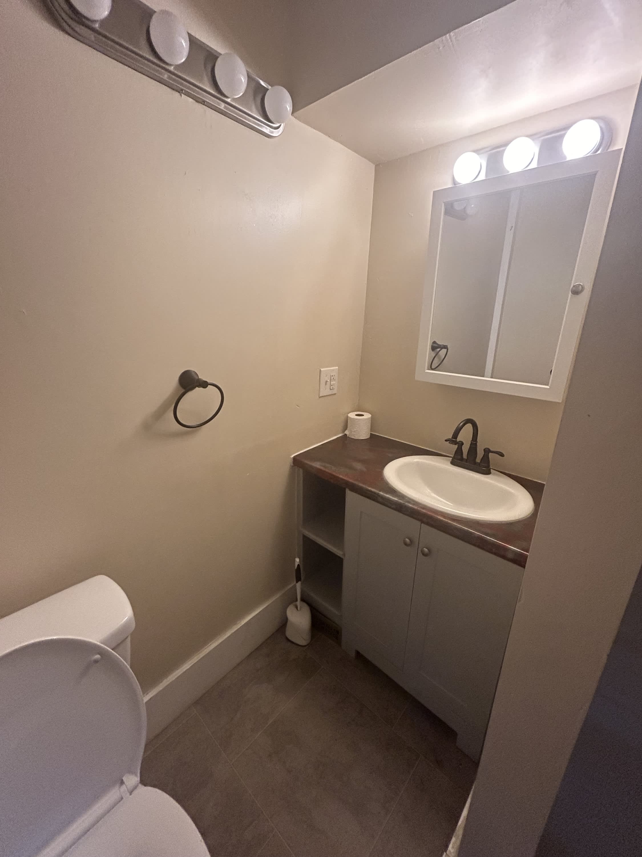 24 Custer Street – photo 2