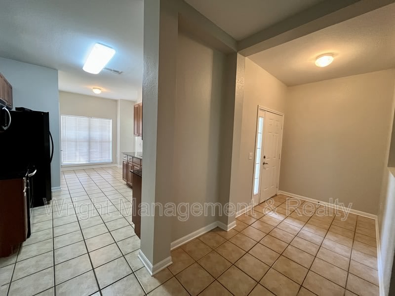 8202 Downpatrick Court – photo 4