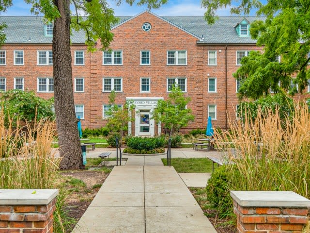 Harvard Village – photo 1