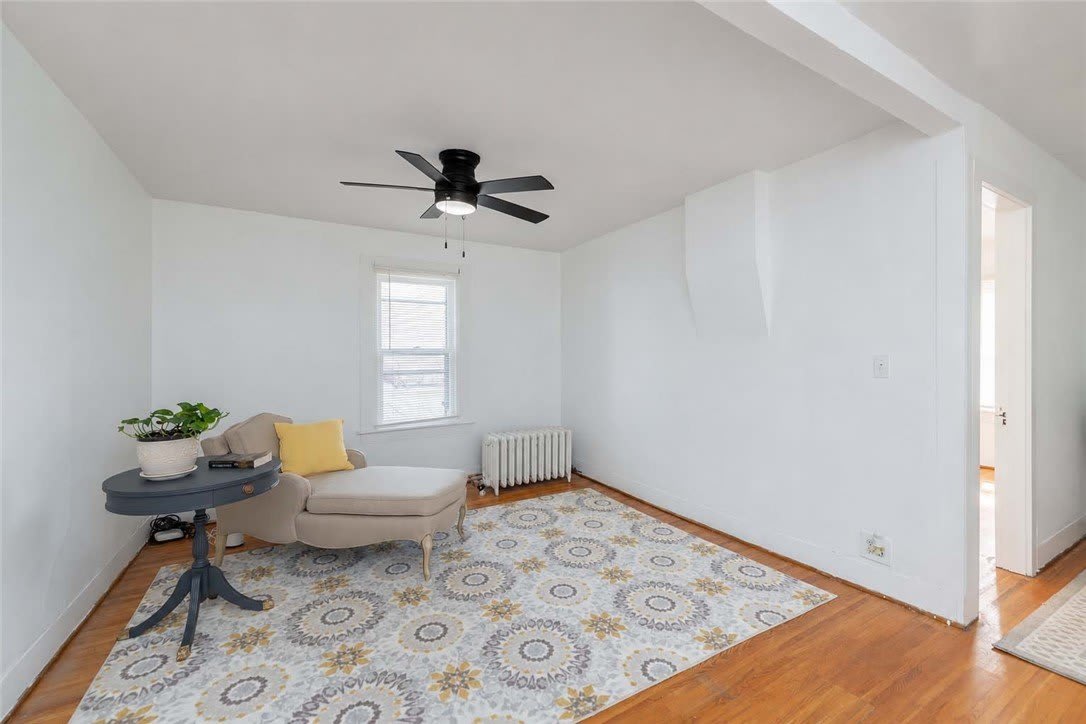 54 Sanford St B (Upper) – photo 4