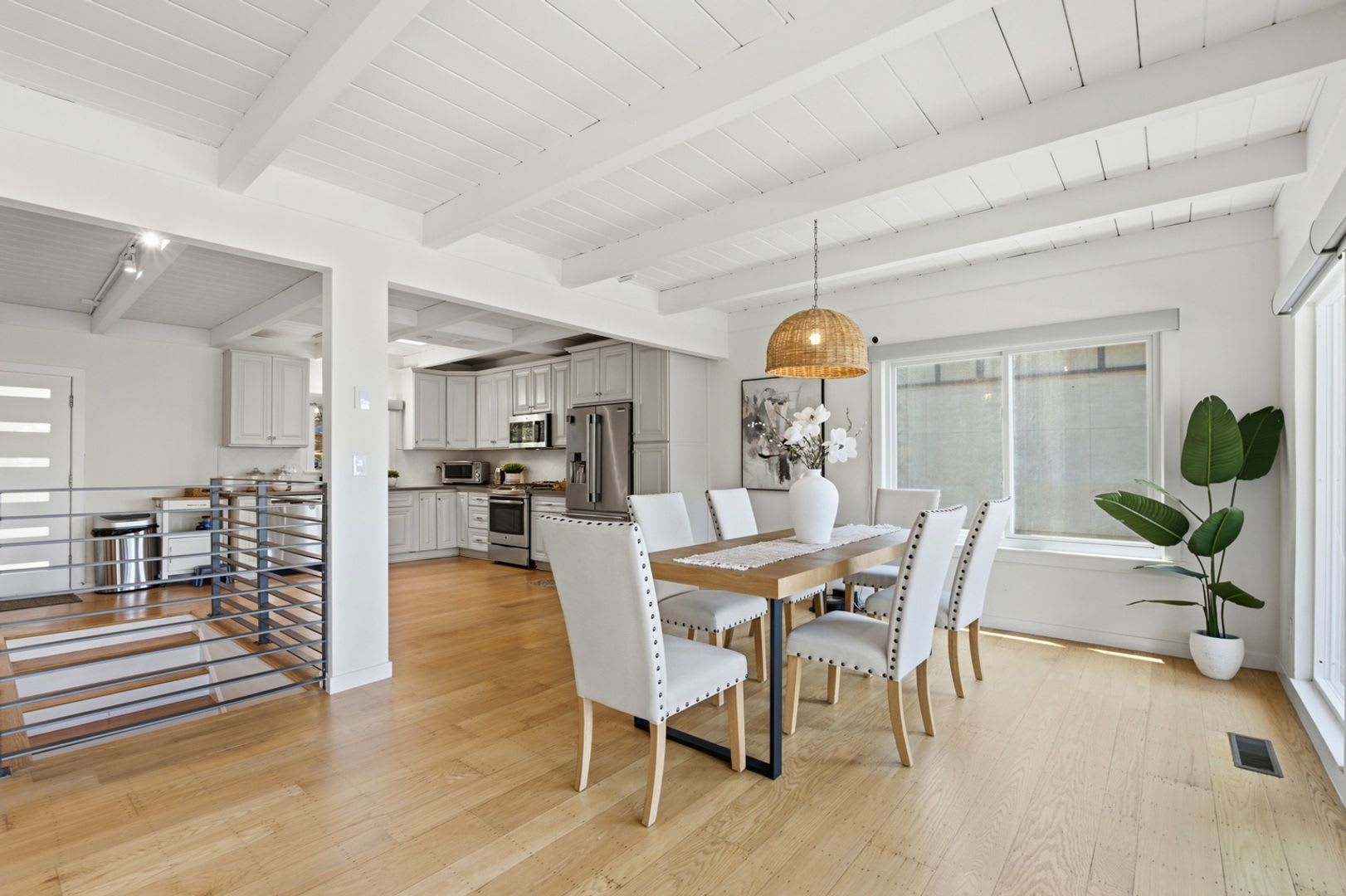 Charming 4BR House in Oakland – photo 3
