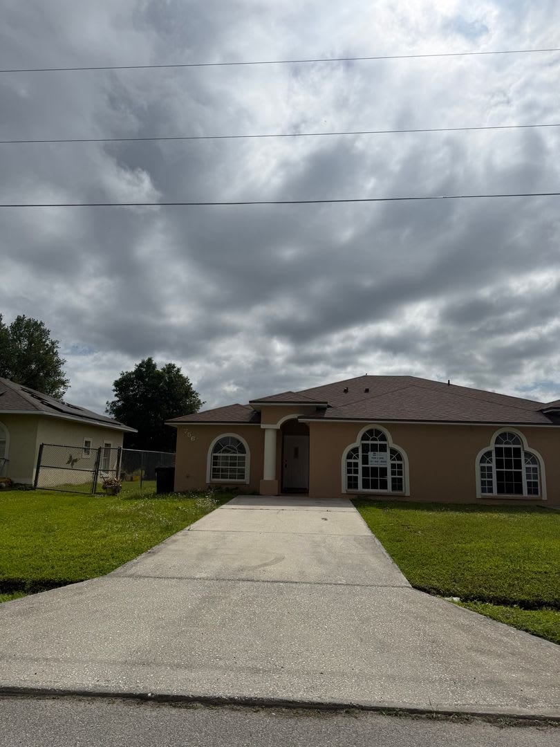 FREE RENT!!! 1/2 Duplex in Poinciana – photo 2