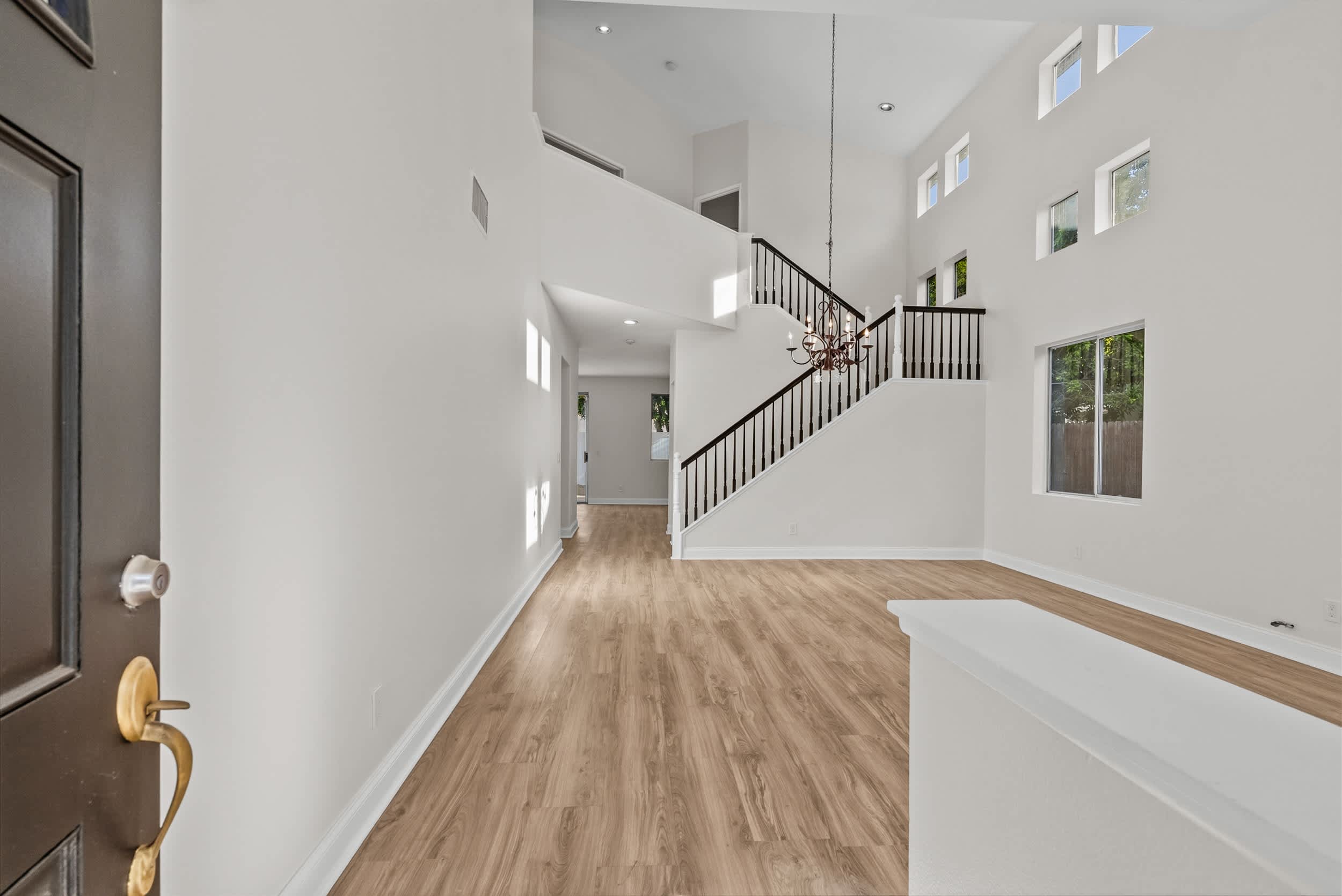 18800 Lull Street – photo 5