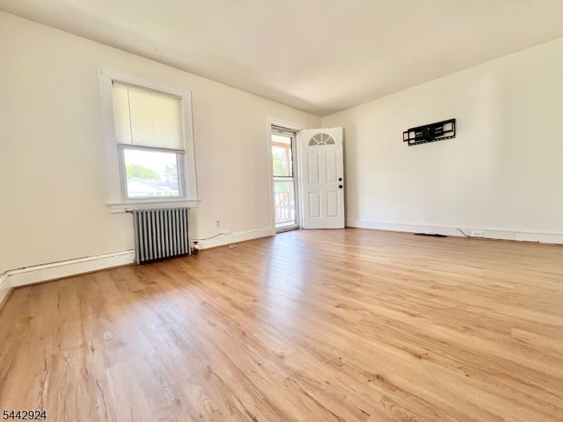96 98 Baker Ave – photo 3