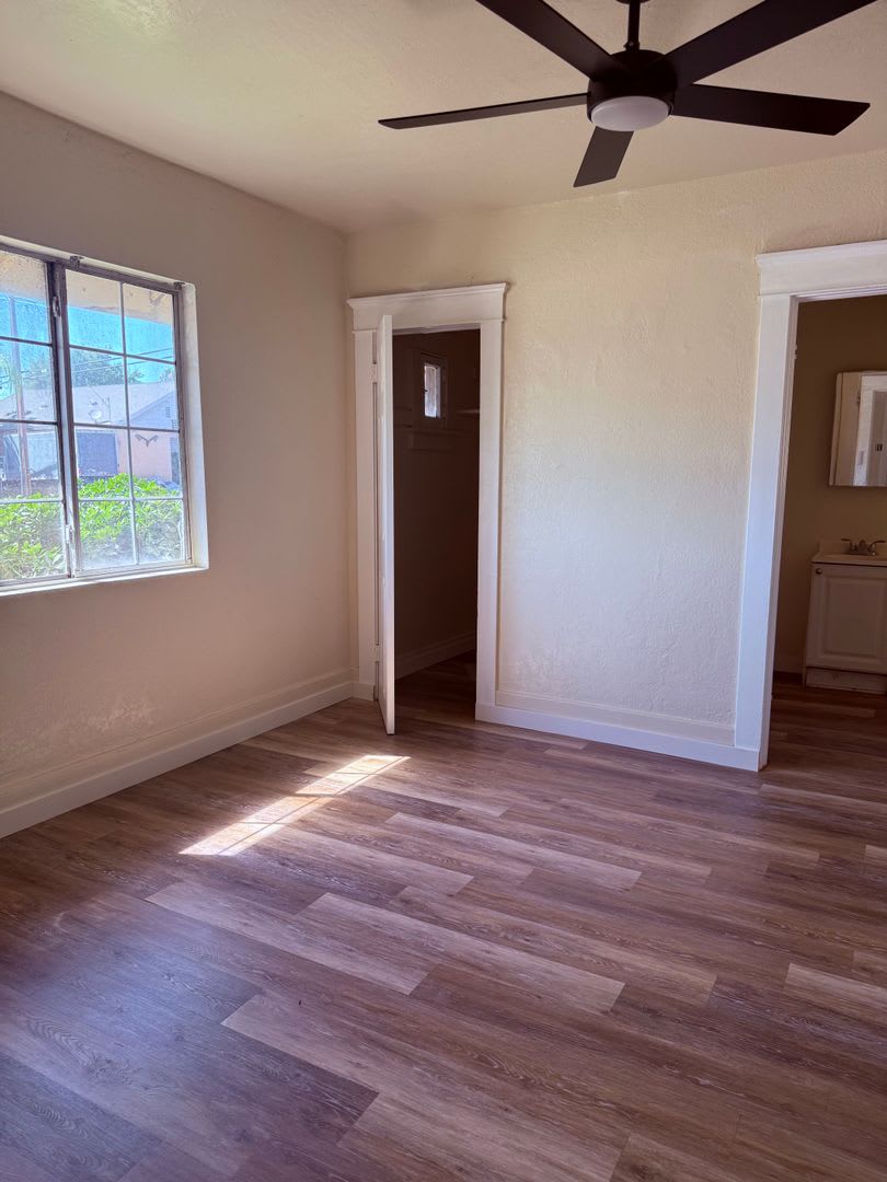 591 W. Monterey Ave – photo 4
