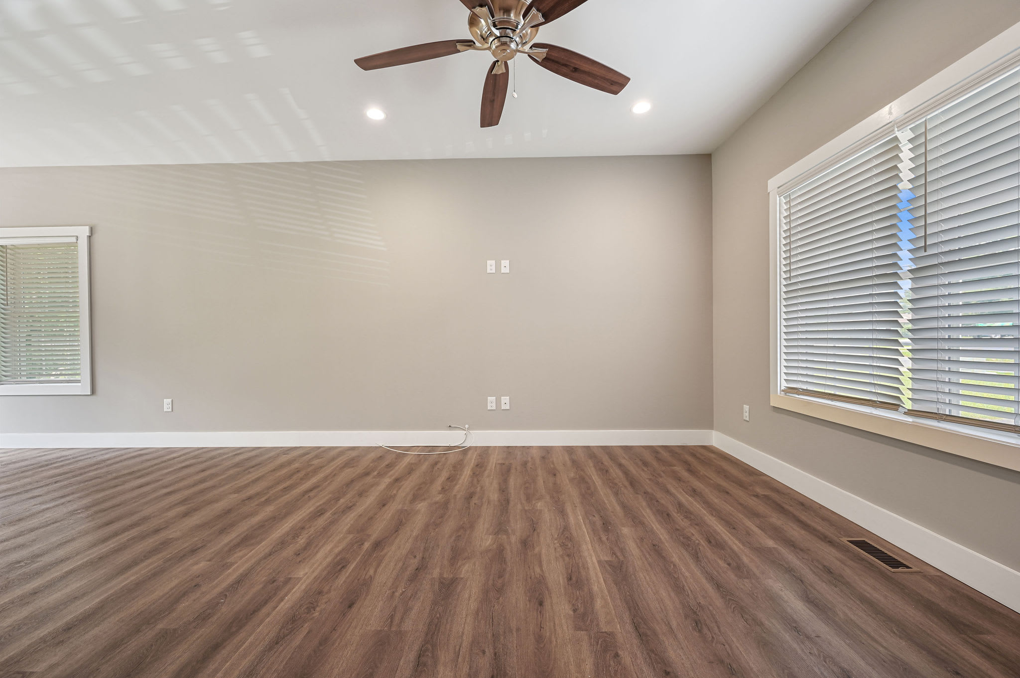 Johnson- 122 N West St – photo 3