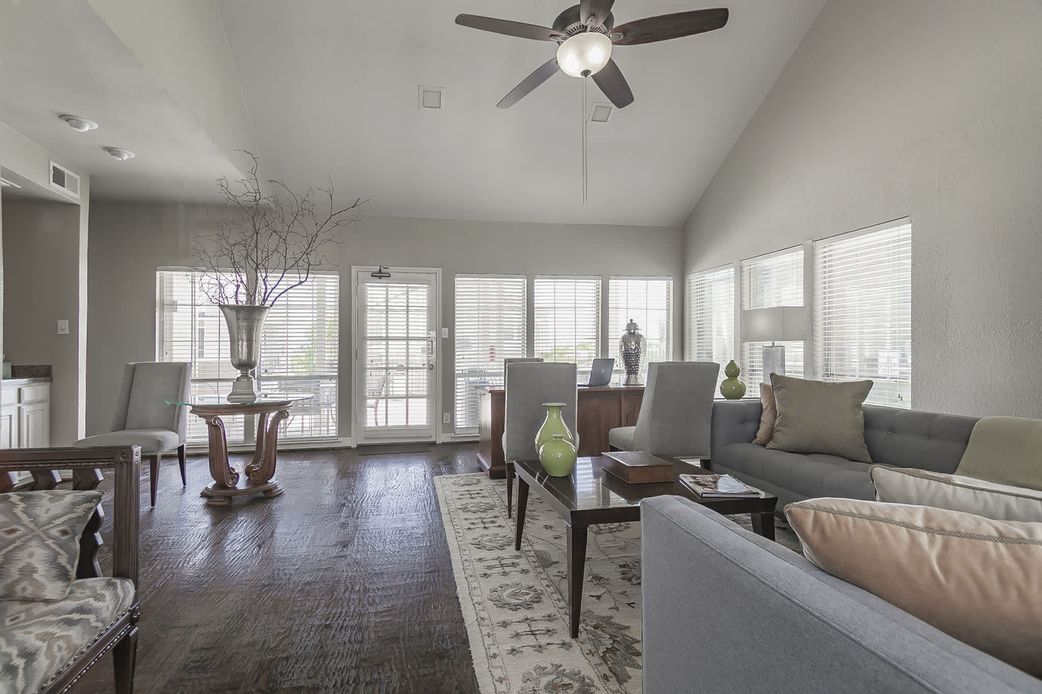 Broadmoor Villa – photo 3