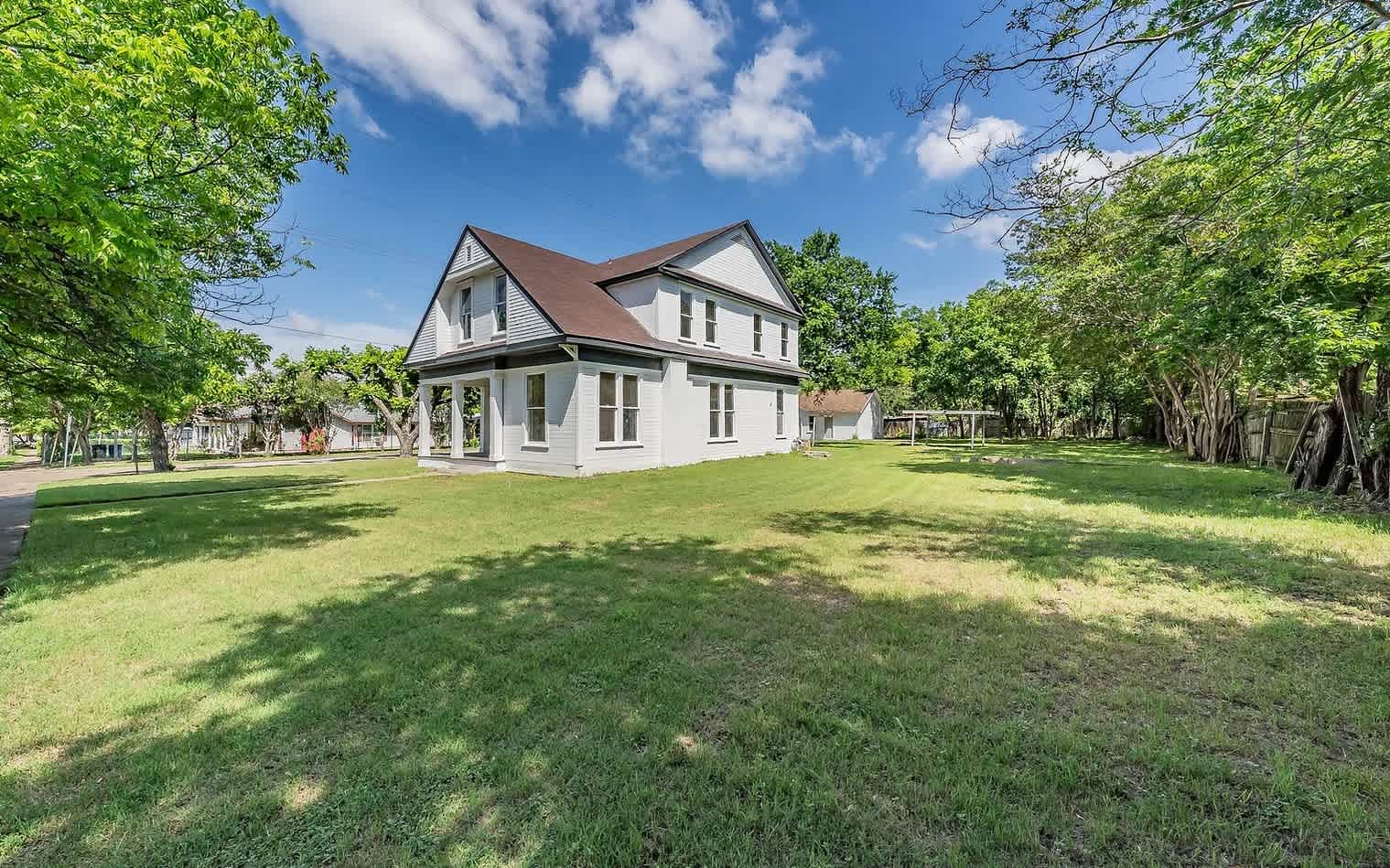 2700 Grim Avenue – photo 4