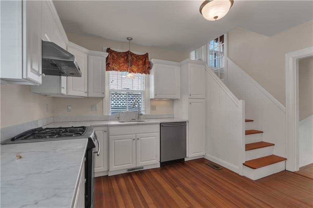 98 Butler Avenue – photo 3