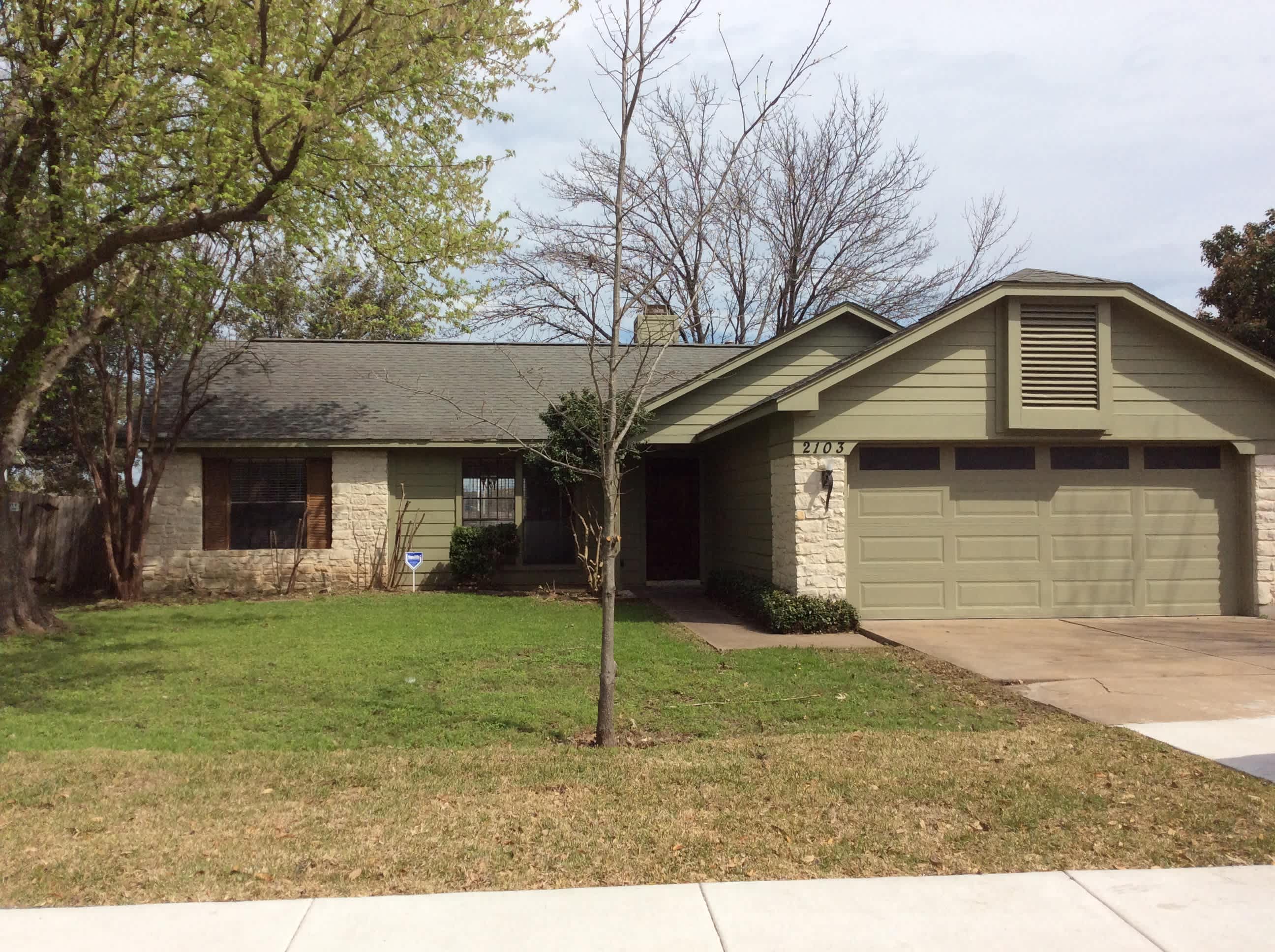 2103 Bluebonnet Dr – photo 1