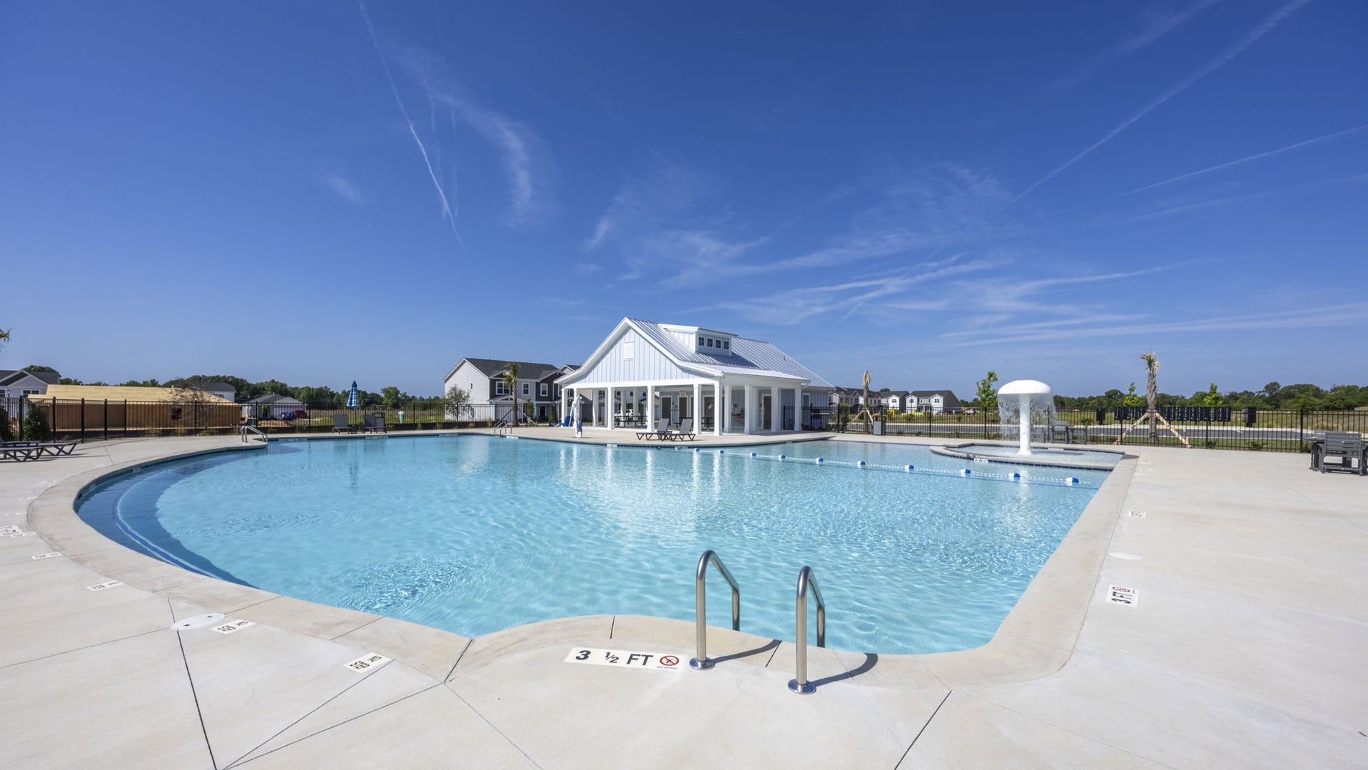 Charming 3 Bedroom 2 Bath Home In Hopkins With Modern Amenities Community Perks Minutes To Fort Jackson Shaw Air Force Base Internet Included – photo 3