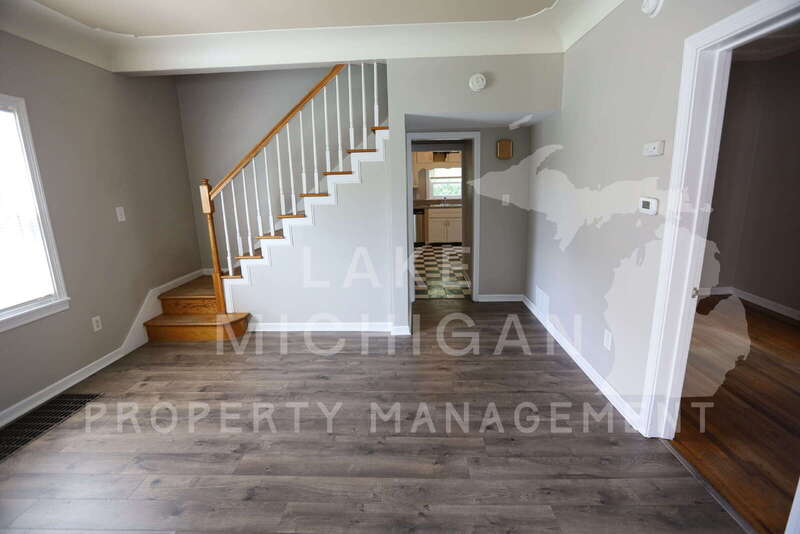 841 Capen Street Northeast – photo 4