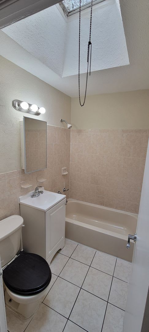 Large Home Mayfair – photo 2