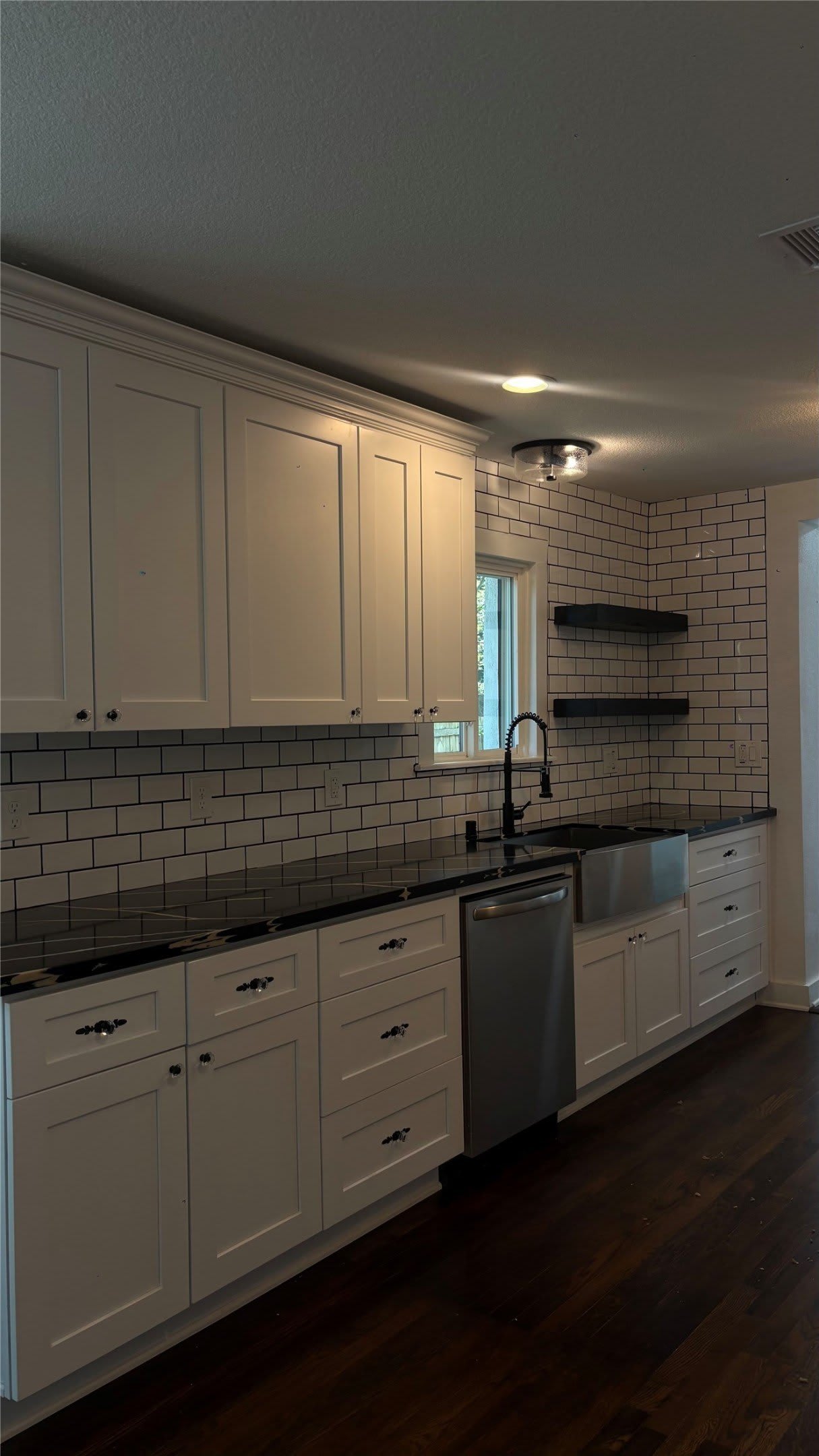 2806 Windsor Avenue – photo 5