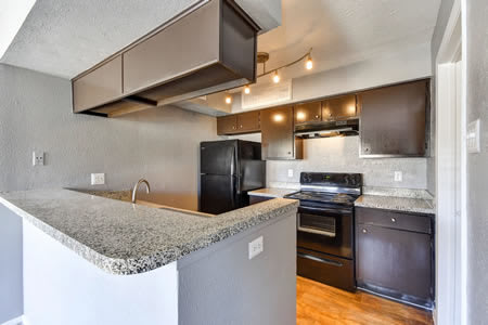 Pleasant Creek Apartments – photo 2