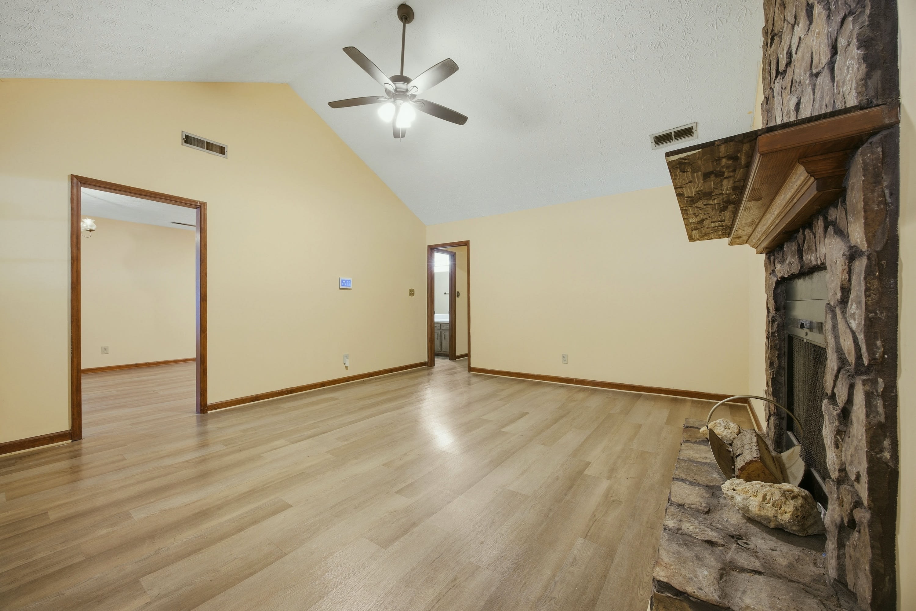 1701 Rose Garden Lane – photo 5