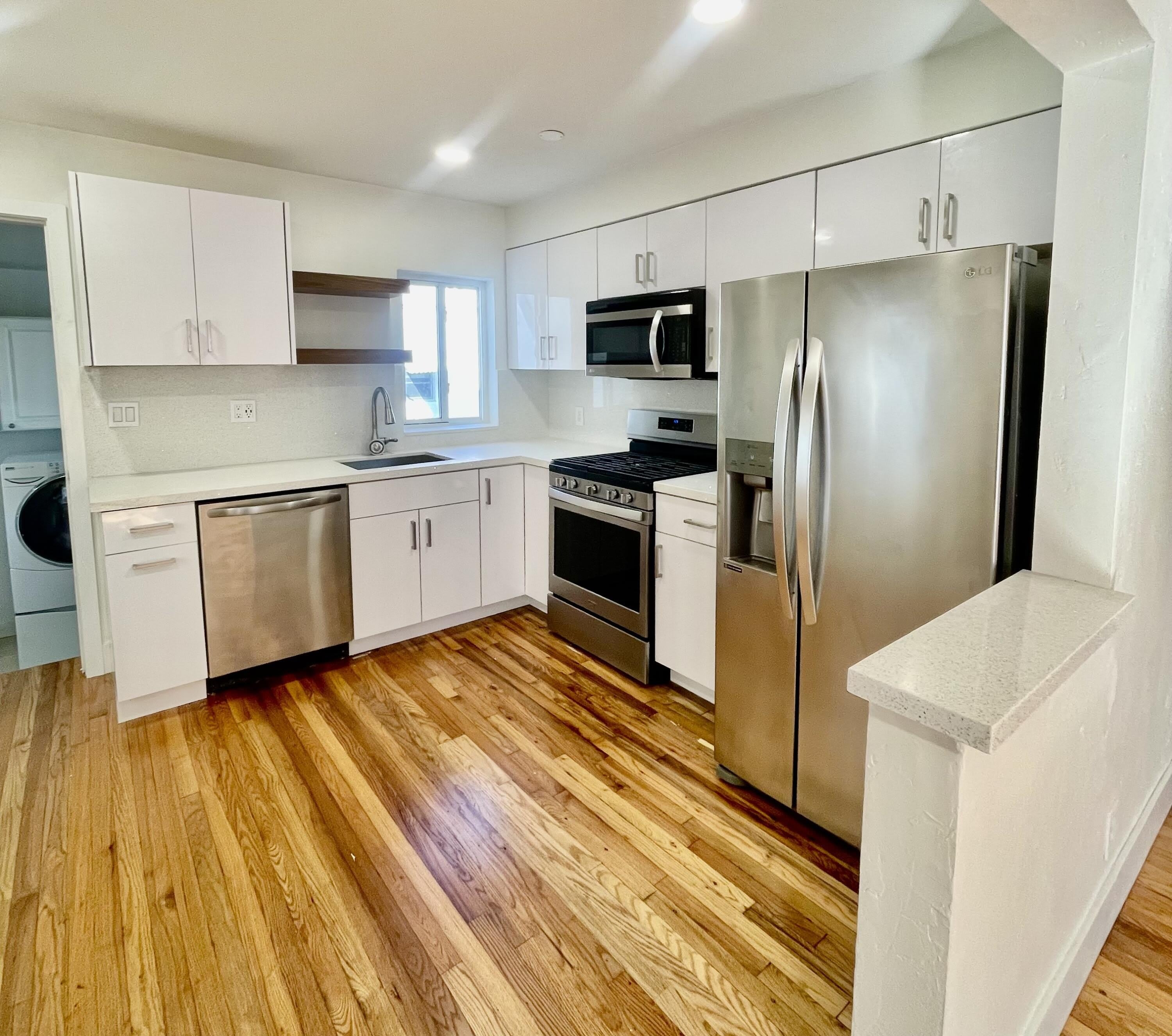 2425 Pierce Street – photo 3