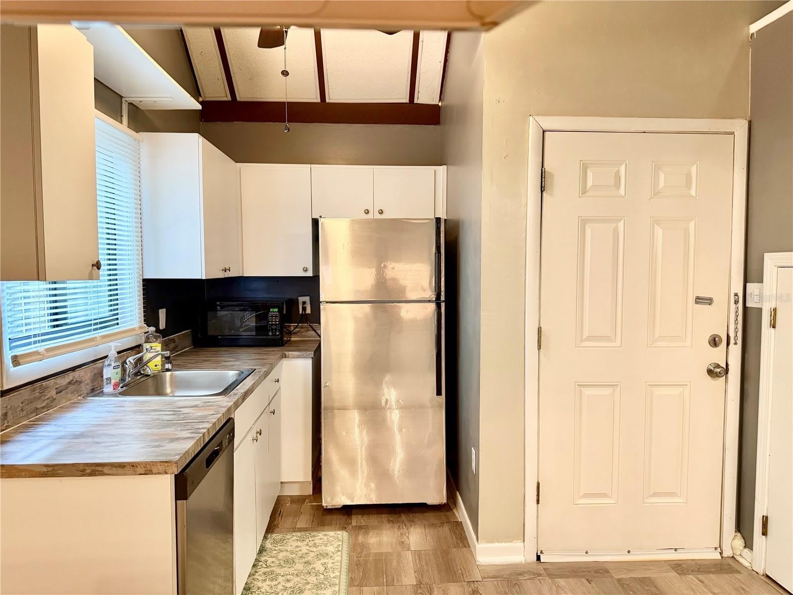 12425 Touchton Dr – photo 2