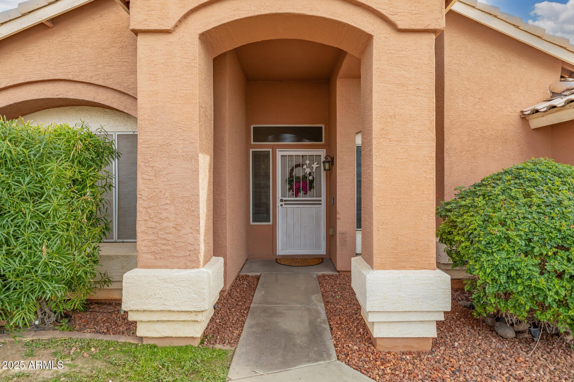 15221 N 87th Drive – photo 2