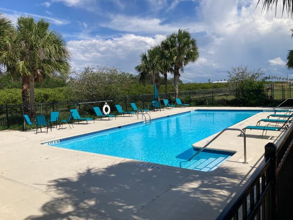 1450 LAS VILLAS Boulevard – photo 5