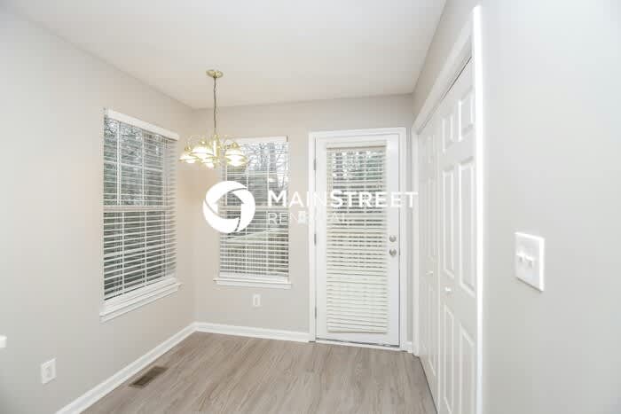 1103 Amberglade Way – photo 5