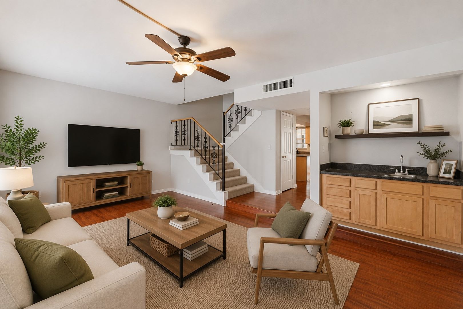 Spacious 2 Bedroom Townhome In The Heart Of Carrollwood – photo 2