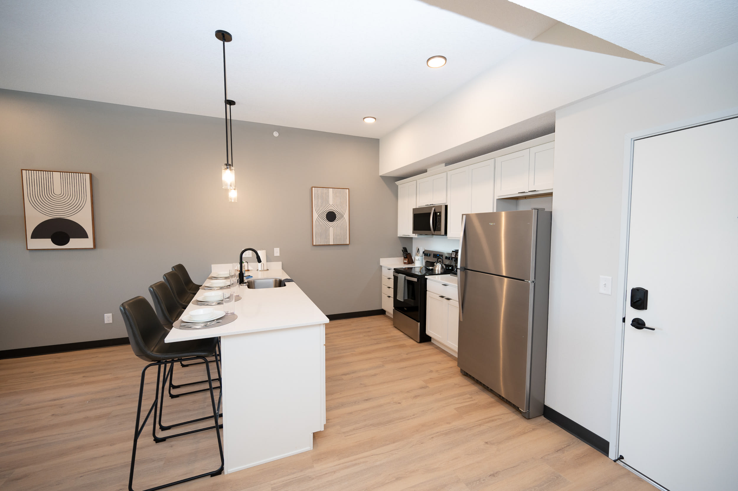 1075 4th Street Northeast – photo 3
