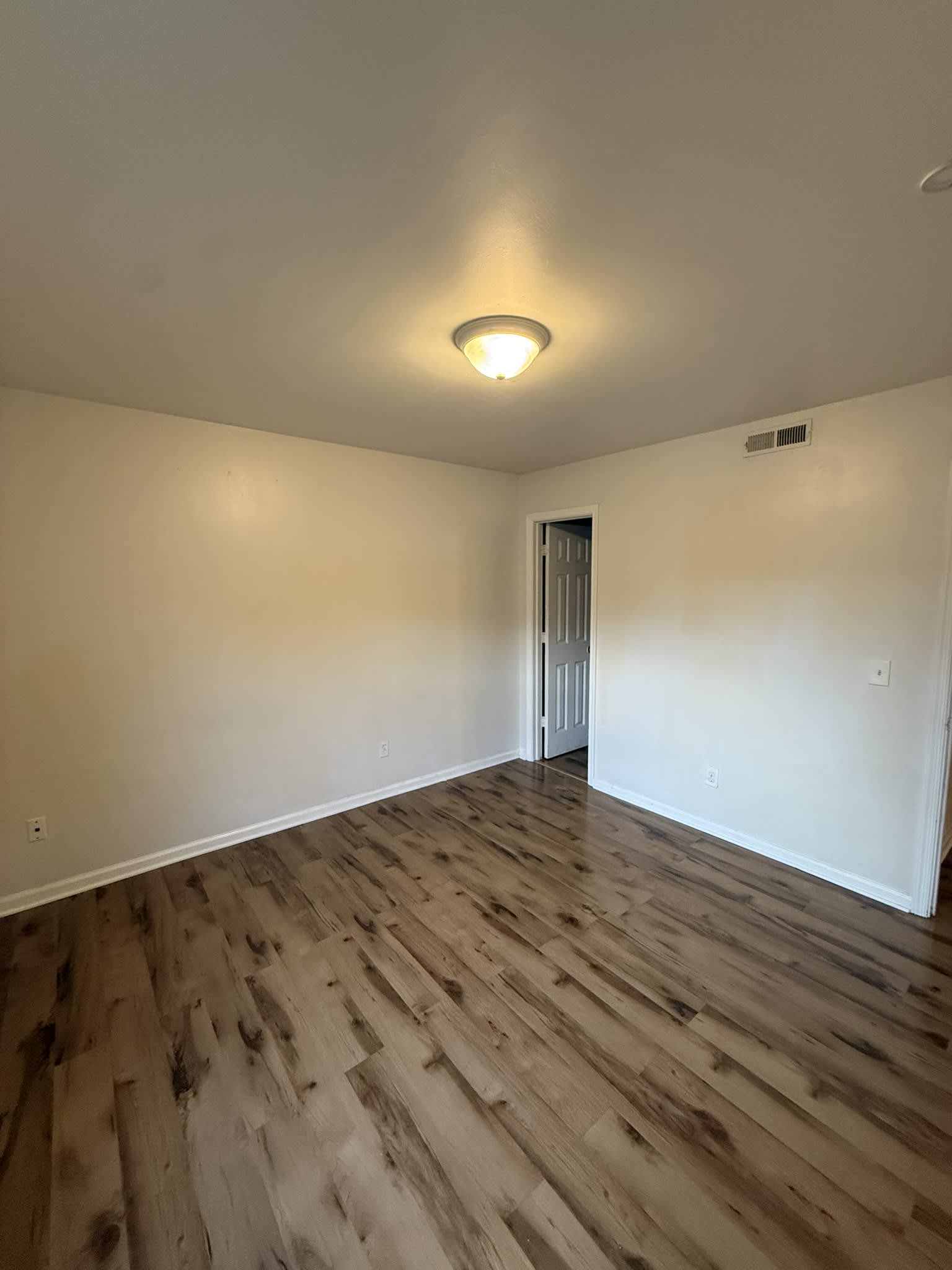 5503 Hornaday Rd – photo 2