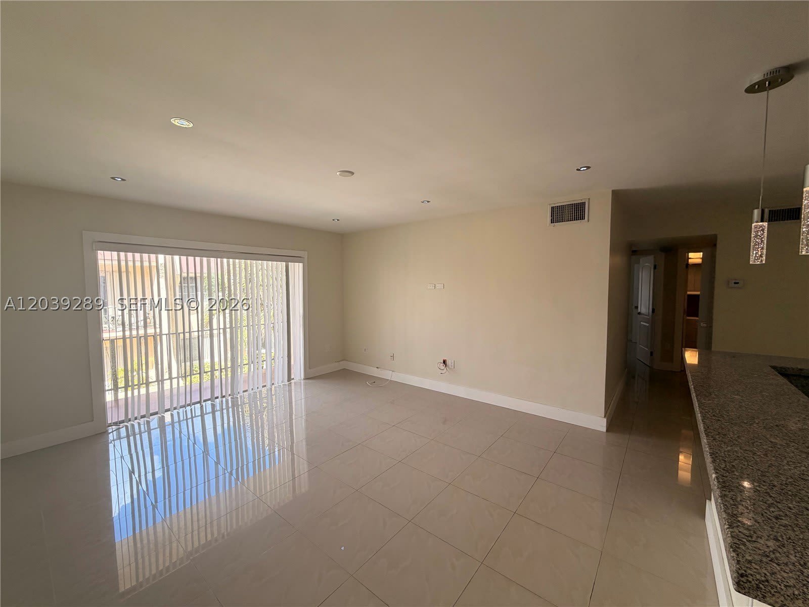 13872 SW 90th Ave – photo 3